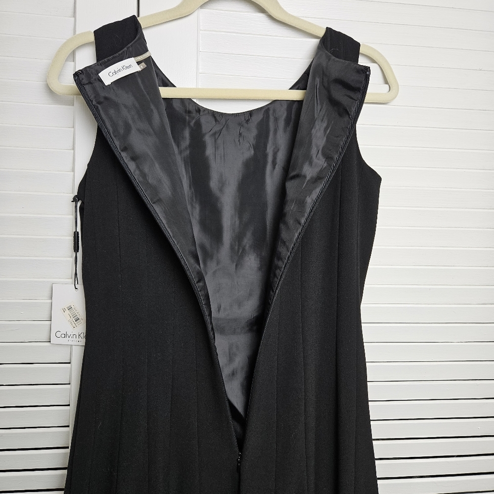 Calvin Klein Women's NWT Sleeveless Black Swing Dress Size 4 - Picture 9 of 9